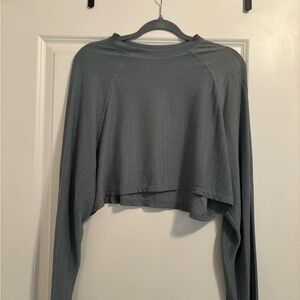 Mono B cropped workout top